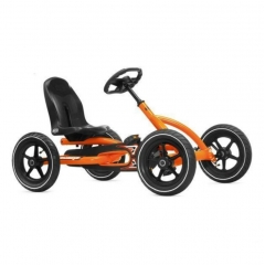 pedal go kart utan motor gjort av XTM